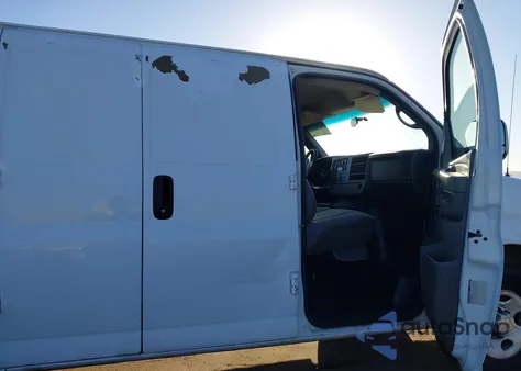 2009 Chevrolet Express 2500 Work Van from USA, damaged, VIN 1GCGG29KX91138761